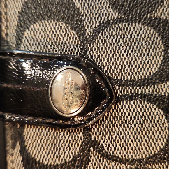 Coach Black Signature Leather wallet/wristlet - Picture 3 of 6